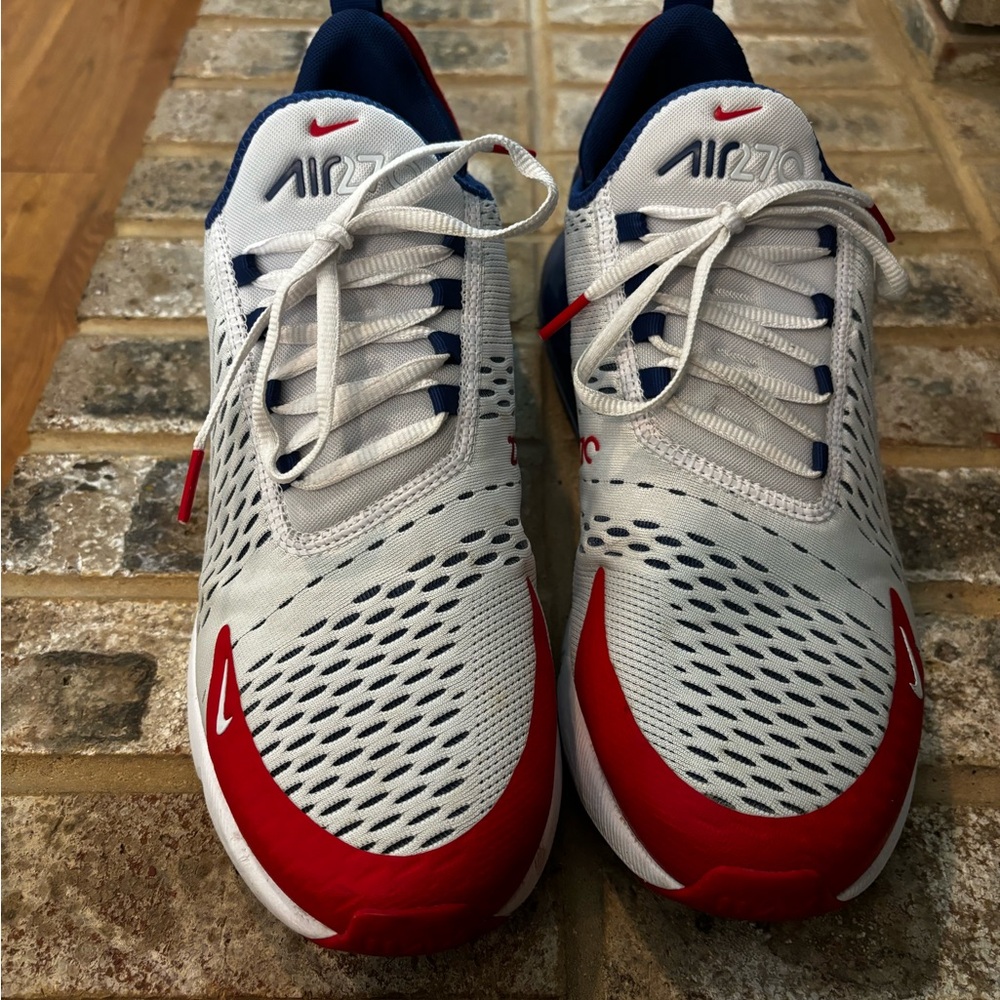 Men’s Nike Air 270. Size 11.